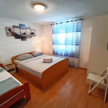 Guesthouse Eljuga Family Stari Grad  Exterior foto