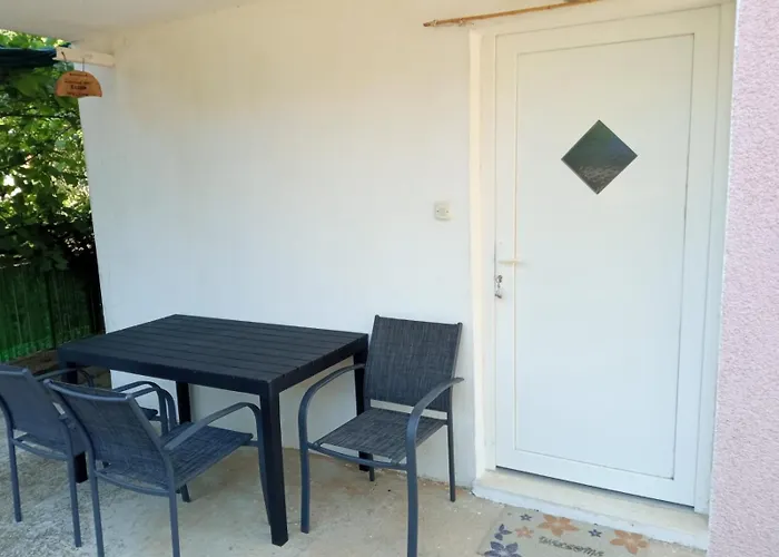 Guesthouse Eljuga Family