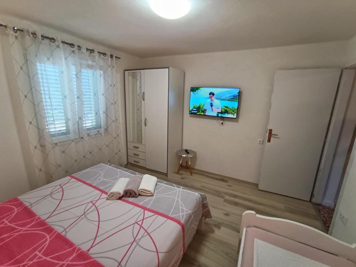 Eljuga Family Apartment *